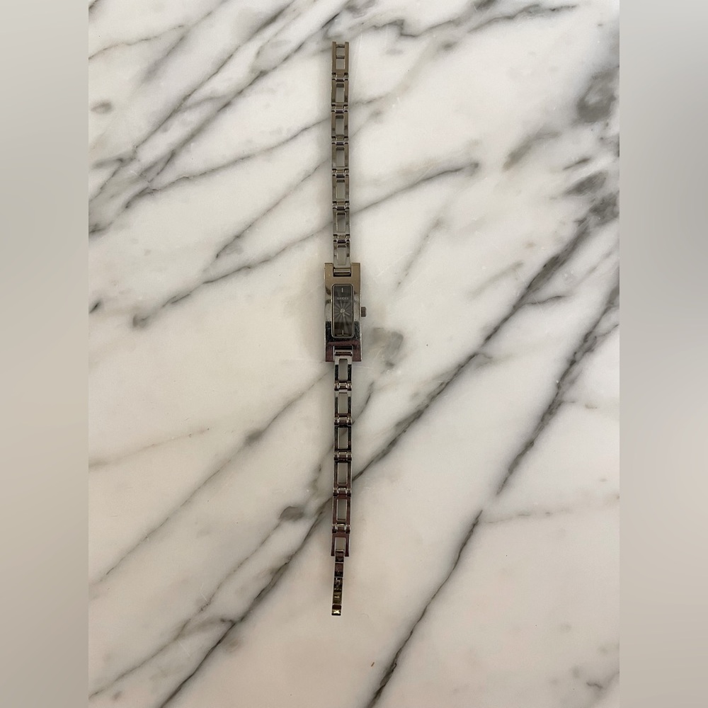 VINTAGE GUCCI WATCH